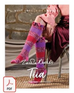 Signature 4ply - Tiia Knee High Socks with Flowers Pattern (Download)